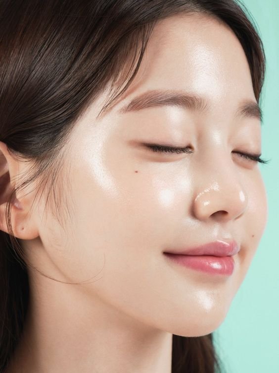 -glowy face
-korean face skin