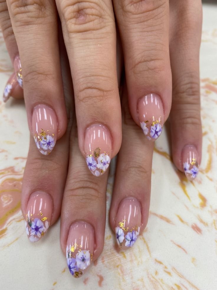 floral lilac and gold nails